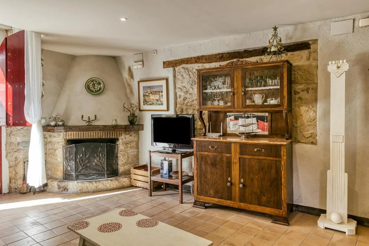 Holiday home Casa Vermella Orriols