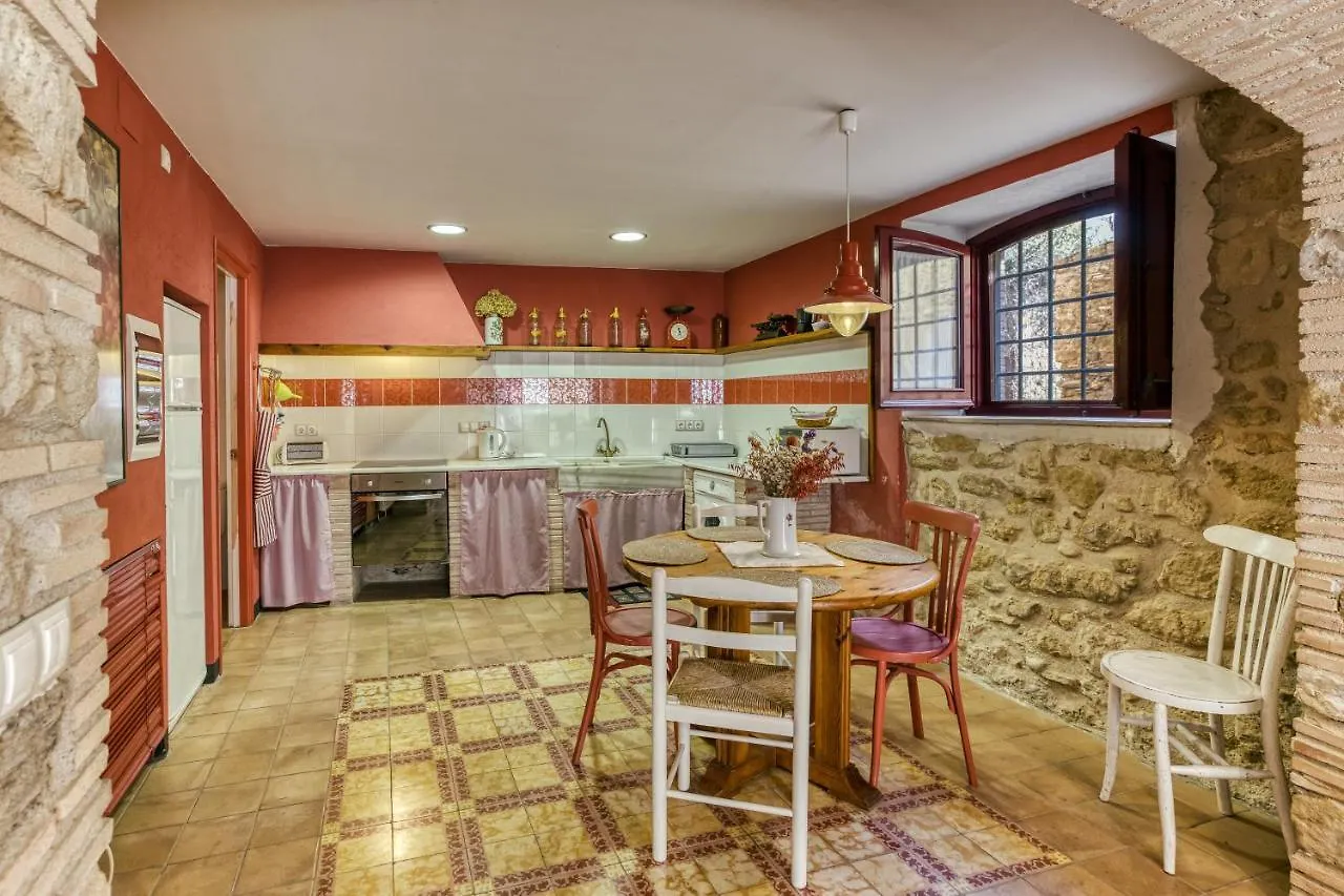 Casa Vermella Orriols 0*,  Spain
